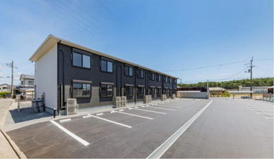 【外観】 | 2023年建築！敷地：300坪以上！収益アパート