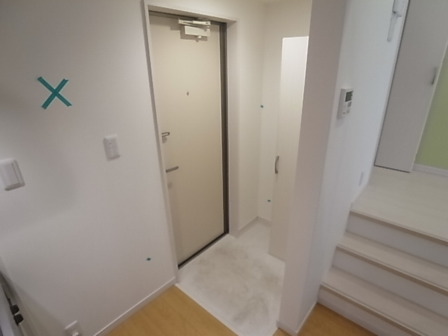 神戸市長田区久保町７丁目のアパートの玄関|シューズボックス付き