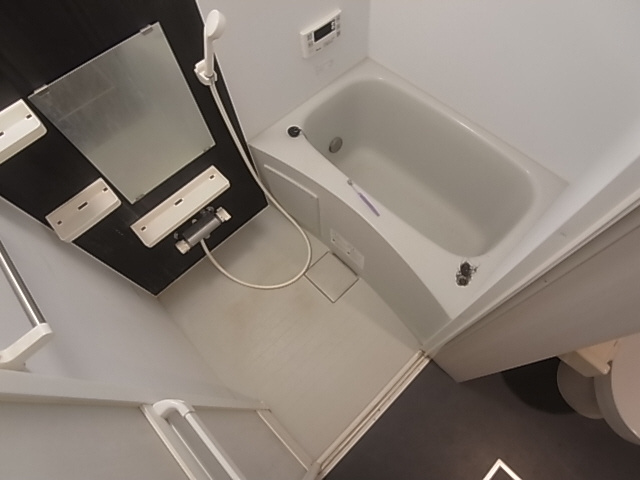 神戸市長田区久保町７丁目のアパートの浴室|追焚機能付浴室