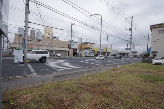 宇都宮市西川田町　土地の前面道路含む現地写真|東側道路、栃木街道沿い