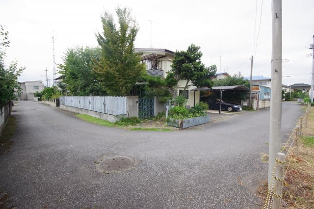 宇都宮市西川田町　土地の前面道路含む現地写真|西側道路