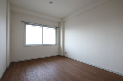 【寝室】 | アプティ3番館