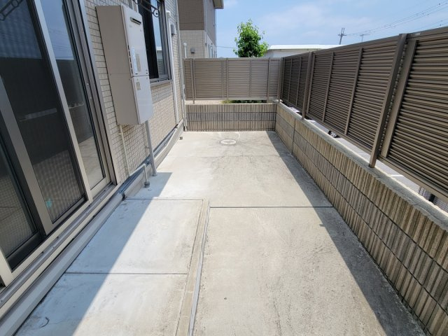 アンソレイエ　ファミーユ　A棟のバルコニー