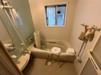 菅相塚町　中古一戸建ての浴室|ユニットバス　窓あり
■物件内覧・資金計画相談・住宅ローン相談、リフォーム相談、お問合せ受付中■
※当日・翌日のご内覧、ご相談はお電話でのお問合せがスムーズです！