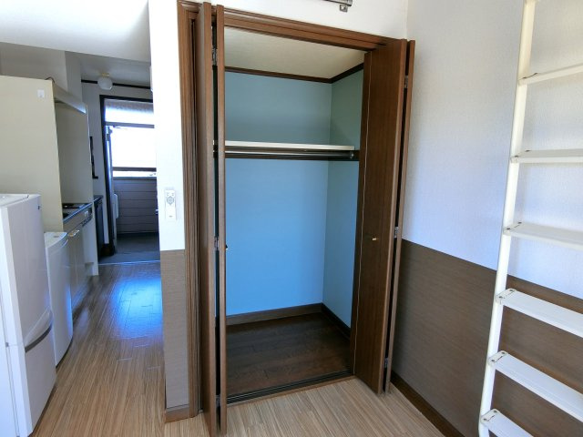 スカイコート求名の収納