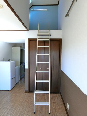 スカイコート求名の内装