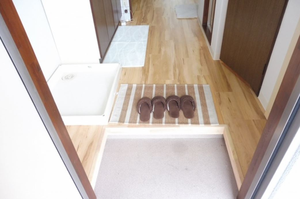 江崎ガーデンビル【キャッシュバック対象物件】の玄関