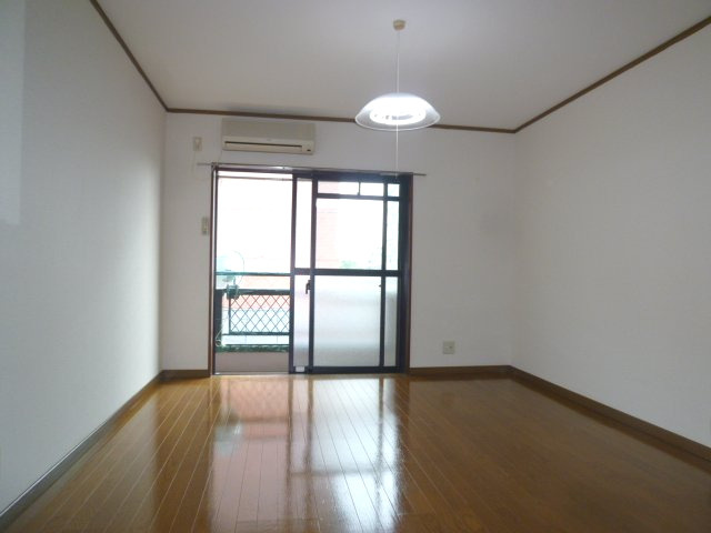 江崎ガーデンビル【キャッシュバック対象物件】の洋室