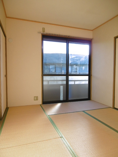 ハイカムール国分【10,000円キャッシュバック対象物件】の子供部屋|お子さんのためのお部屋にもぴったりです