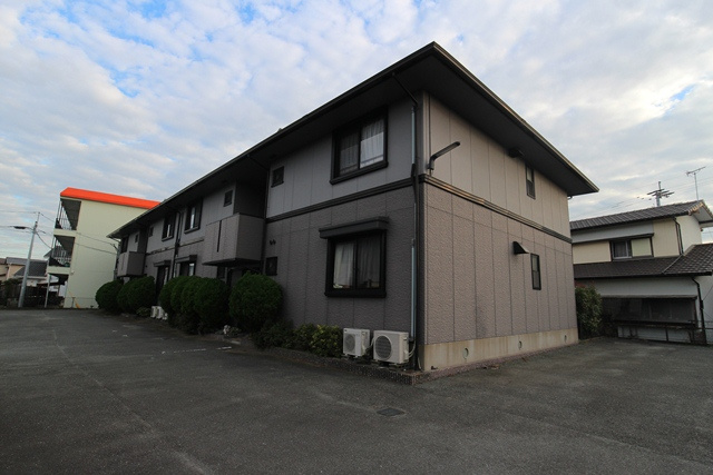 ハイカムール国分【10,000円キャッシュバック対象物件】の周辺|外観です
