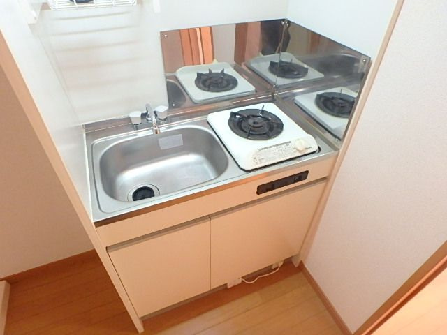 【キッチン】 | グランノエル | 別号室の写真になります。現況優先。