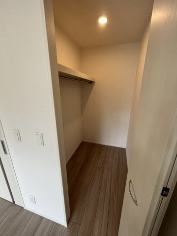 【収納】 | ソレイユ箱崎 | 別号室の写真になります。現況優先。