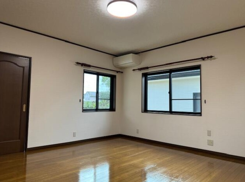 八街市八街いの洋室