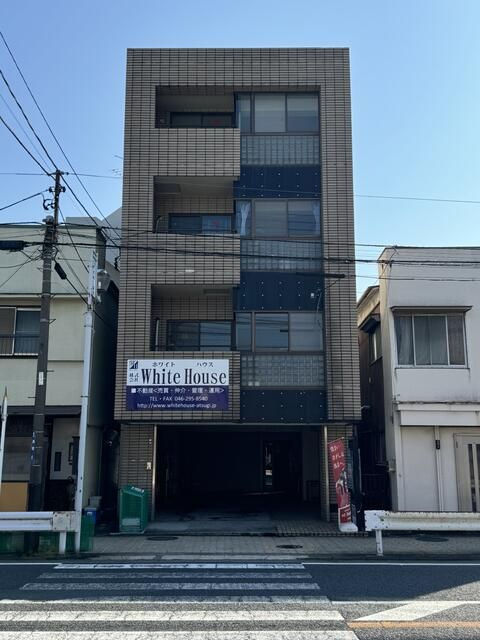 カサデ元町ビルの外観