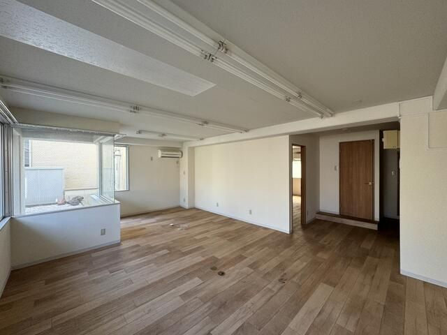 カサデ元町ビルの寝室