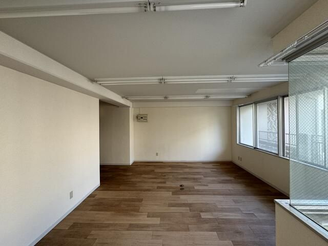 カサデ元町ビルの寝室