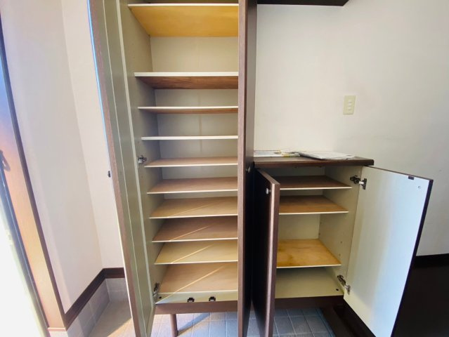 八街市滝台　中古戸建の収納