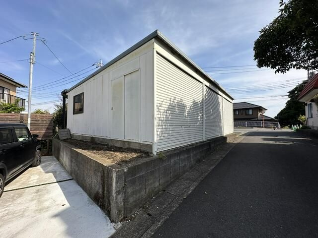 下大槻貸作業所・倉庫の外観
