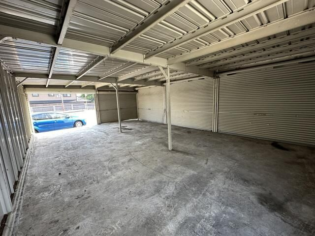 下大槻貸作業所・倉庫の寝室