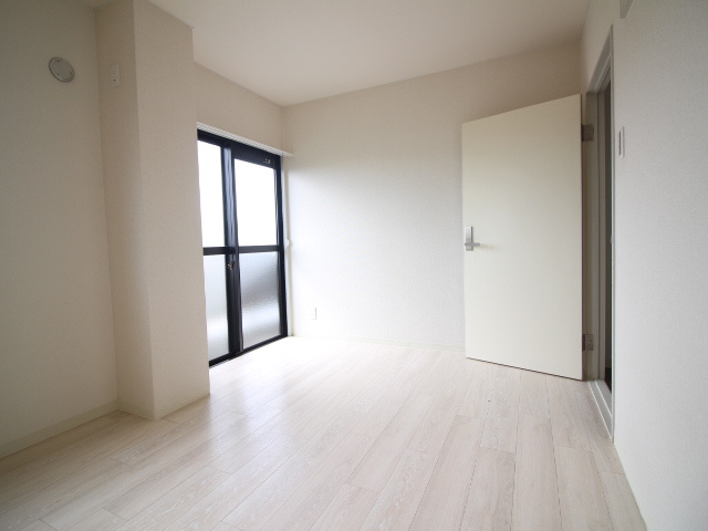 ソレーユYAMADAの居間・リビング