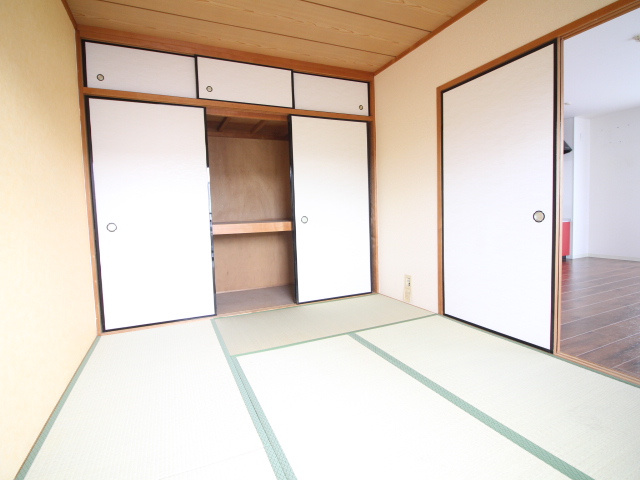 ソレーユYAMADAの和室