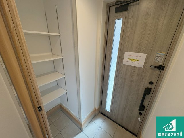 神戸市須磨区村雨町　新築未入居の玄関|シューズボックスにはたくさんの靴が収納できるので玄関周りはいつもスッキリ！ご家族が増えても安心！