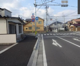 西条市明屋敷の前面道路含む現地写真