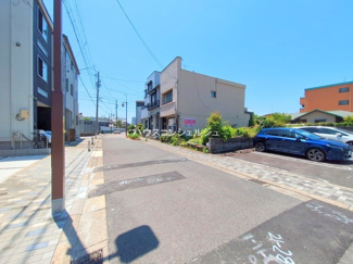 【前面道路含む現地写真】