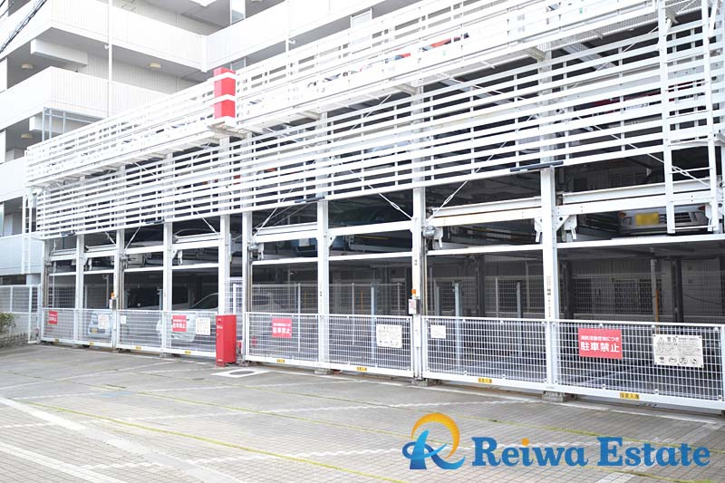 クリオ茅ヶ崎柳島海岸の駐車場