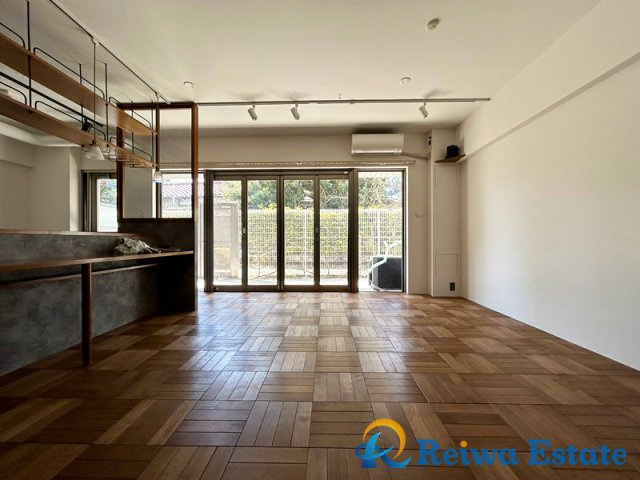 クリオ茅ヶ崎柳島海岸の居間・リビング