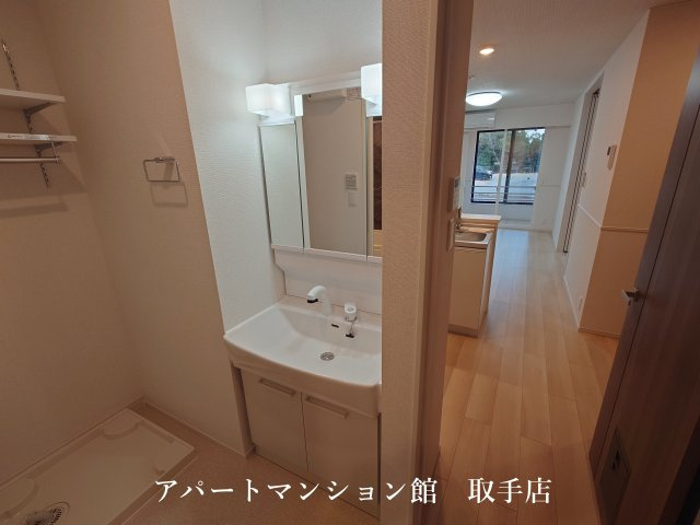 ルミエール取手の独立洗面台