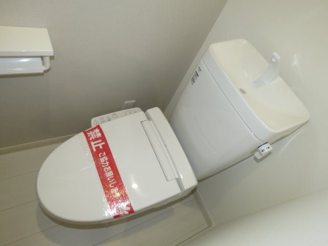 川越市氷川町　新築戸建てのトイレ