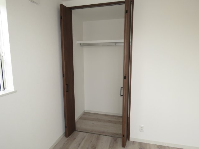 川越市氷川町　新築戸建ての収納