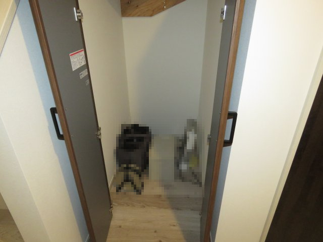 川越市氷川町　新築戸建ての収納|階段下収納