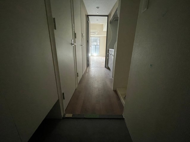 アプリーレ松屋町の玄関