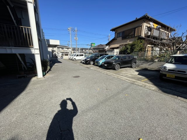 水野ビルの駐車場