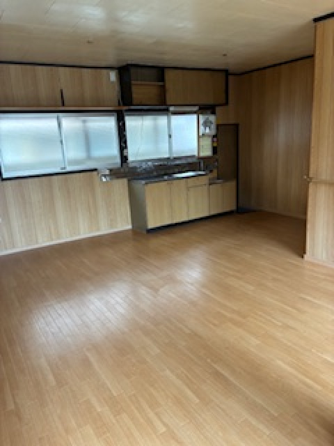 山根アパートの居間・リビング