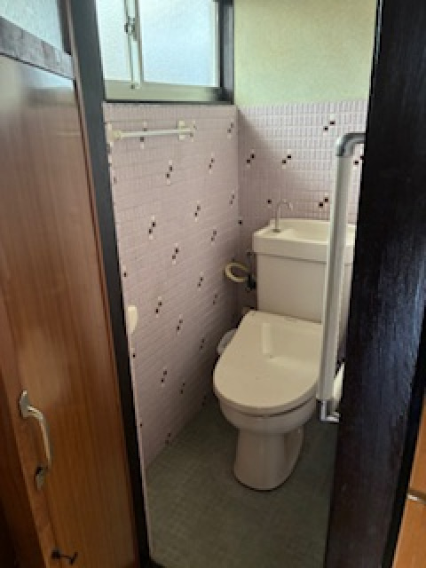 山根アパートのトイレ