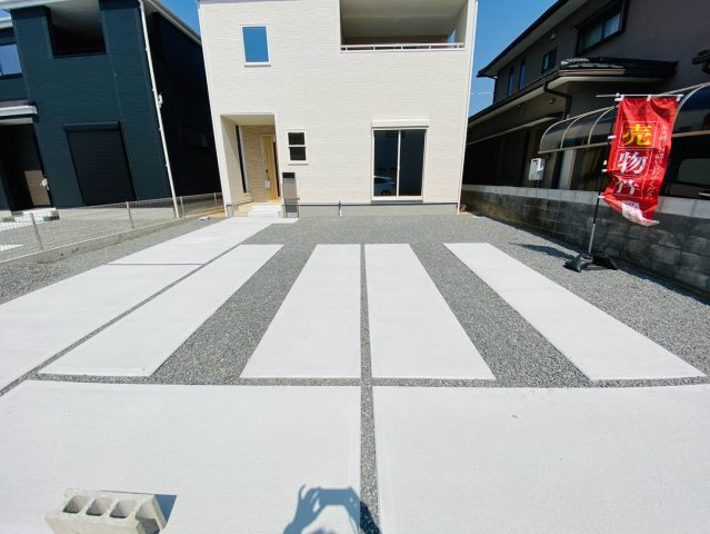 リーブルガーデン／東区御領第五／２号棟の駐車場|駐車場は3台可能