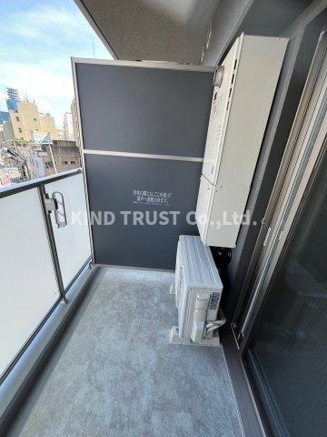 アーバネックス梅田中崎町Ⅱのバルコニー|外からの目が気にならないバルコニーで洗濯物が干せます