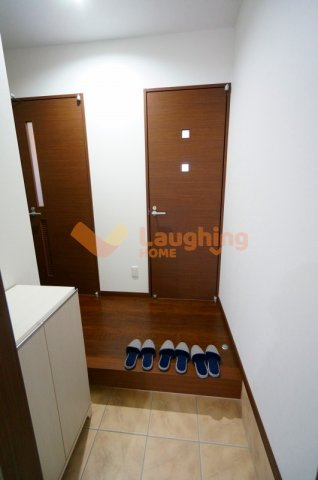 アウトリメッサの玄関|明るい玄関です