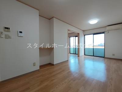 【居間・リビング】 | SANS片西 | イメージ写真です。