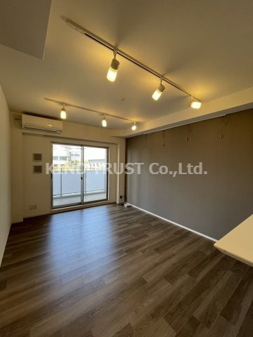 ザ・パークハビオ天満橋の居間・リビング|居間です