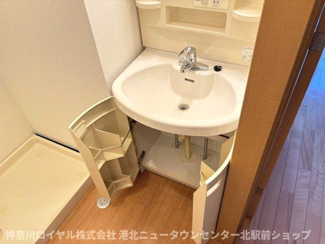 【独立洗面台】