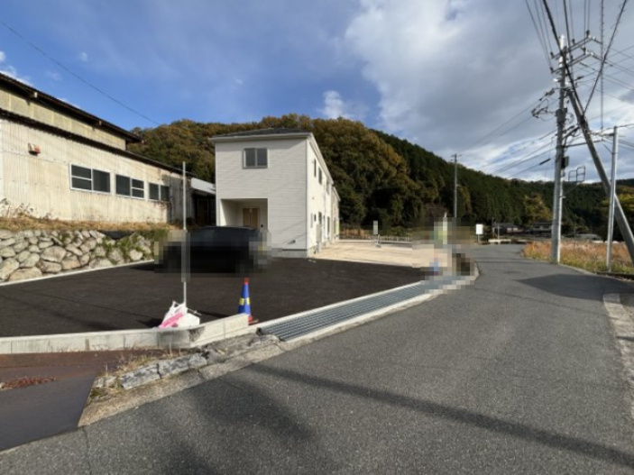 新築戸建　可部町大字上町屋（No.2／No.2）の前面道路含む現地写真
