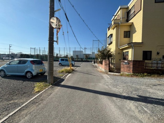 【前面道路含む現地写真】