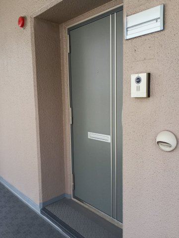 住道グランドコーポの玄関