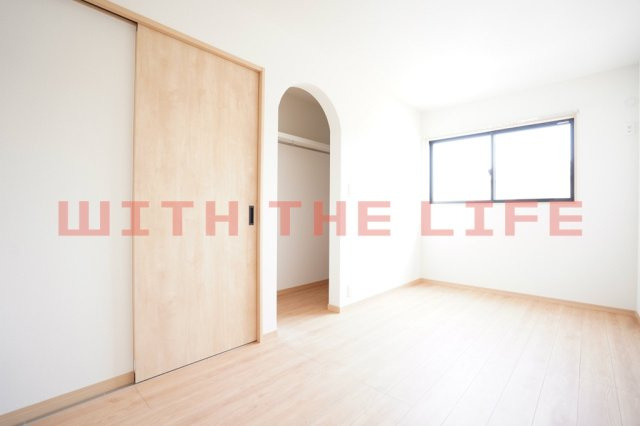 FLOW津福駅前【キャンペーン対象物件】の洋室|広々とした洋室です