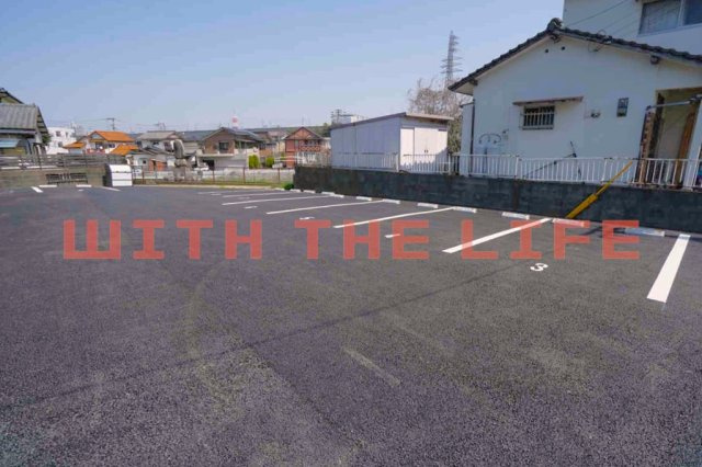 FLOW津福駅前【キャンペーン対象物件】の駐車場|駐車スペースもあります