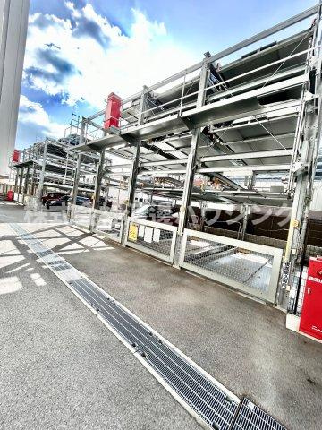 グランアッシュ江坂の駐車場